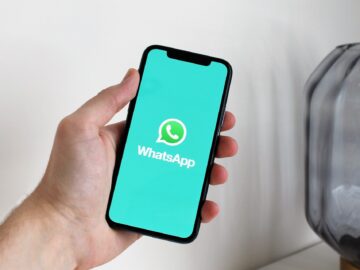 WhatsApp na tela de um smartphone